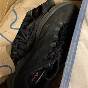 Brooks black sneakers